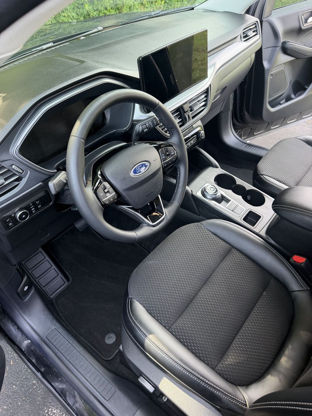 Front seats and carpets after extraction