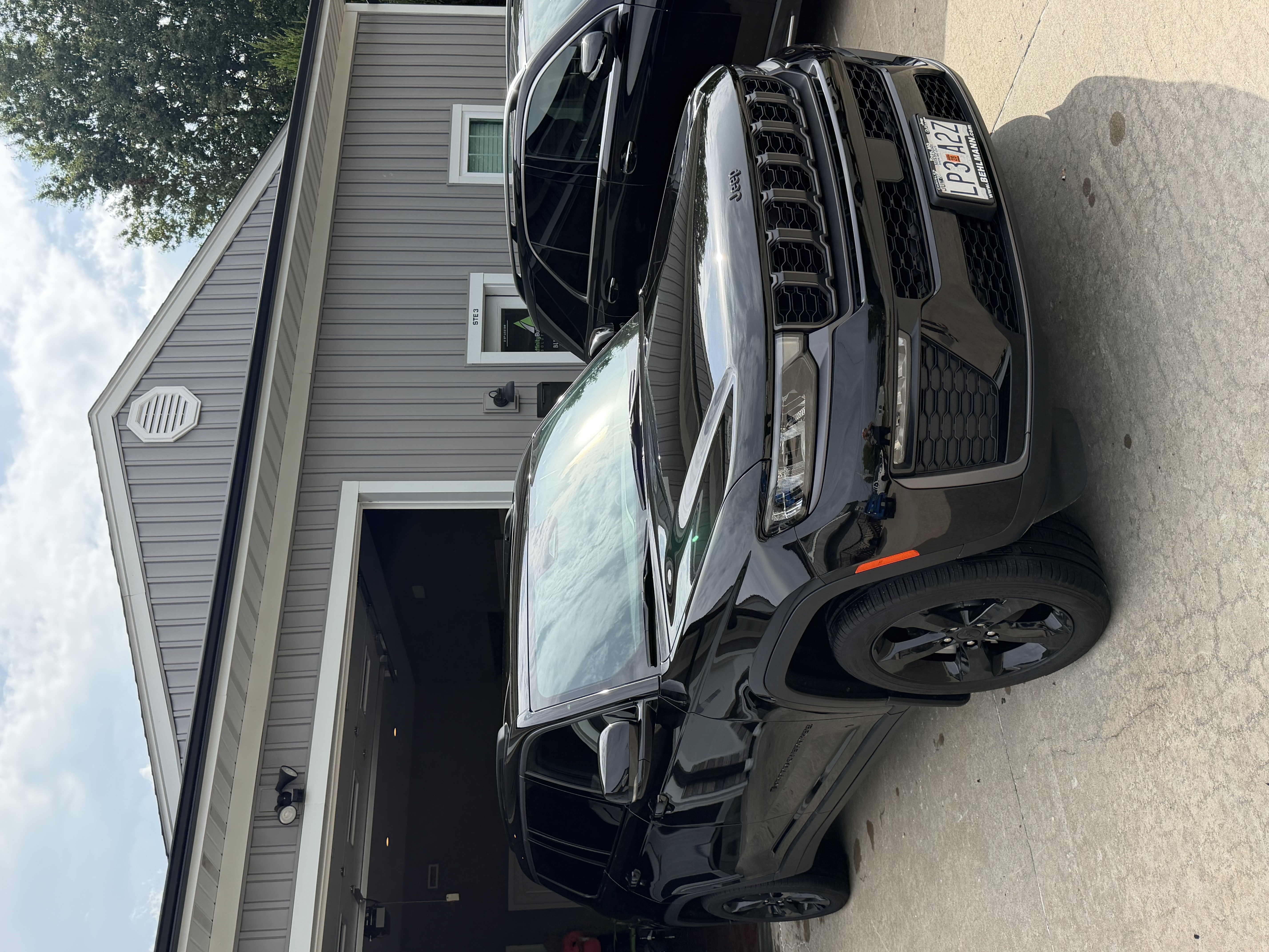Jeep grand cherokee — Full detail